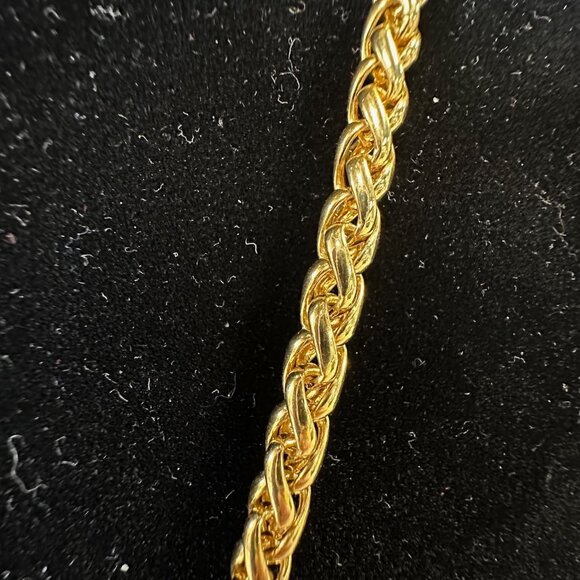 Vintage Joan Rivers 18K Gold Plated Black Heart Pendant Necklace - Picture 5 of 13